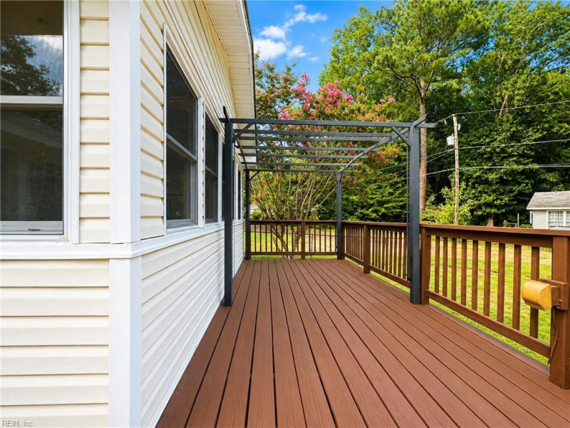 Photo 37 of 50 residential for sale in Middlesex County virginia