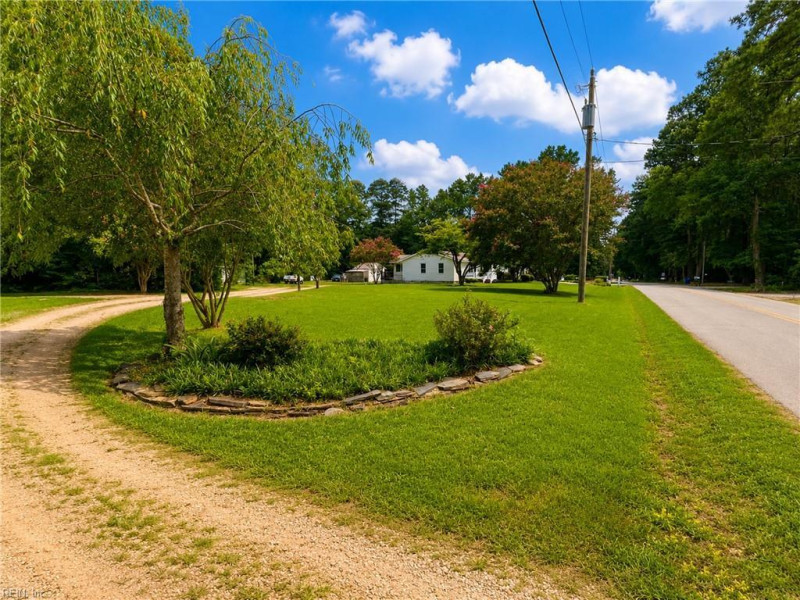 Photo 5 of 50 residential for sale in Middlesex County virginia
