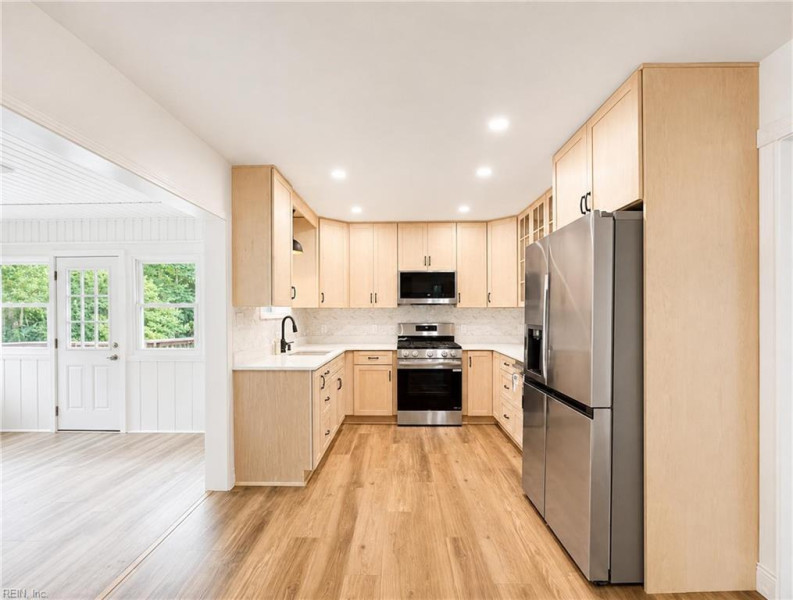 Photo 8 of 50 residential for sale in Middlesex County virginia