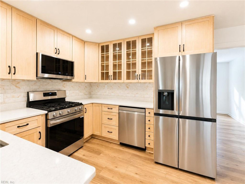 Photo 9 of 50 residential for sale in Middlesex County virginia