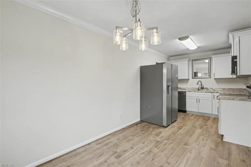 Photo 11 of 31 residential for sale in Norfolk virginia