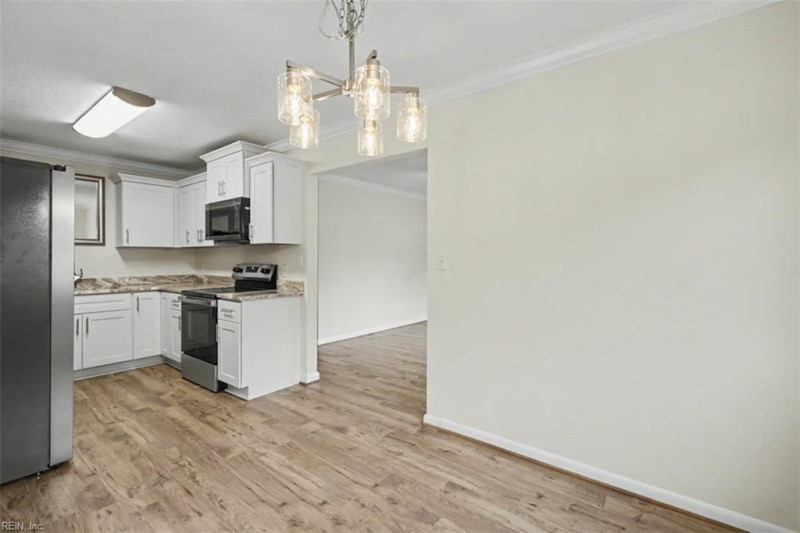 Photo 12 of 31 residential for sale in Norfolk virginia