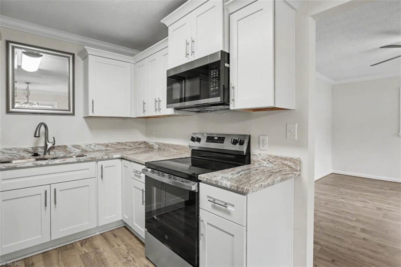 Photo 14 of 31 residential for sale in Norfolk virginia