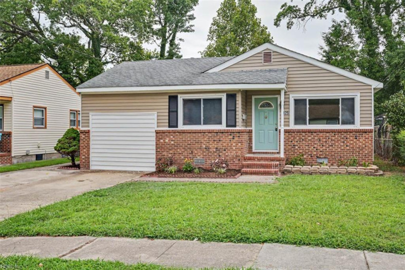 Photo 2 of 31 residential for sale in Norfolk virginia