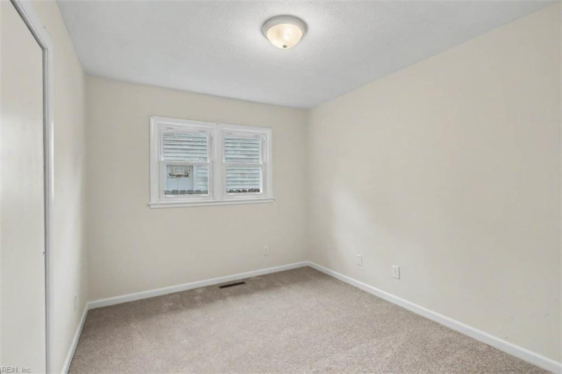 Photo 28 of 31 residential for sale in Norfolk virginia