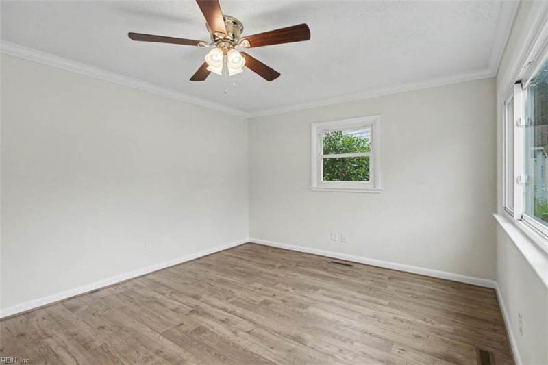 Photo 6 of 31 residential for sale in Norfolk virginia