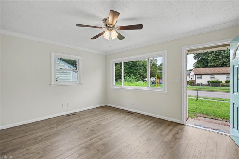 Photo 9 of 31 residential for sale in Norfolk virginia