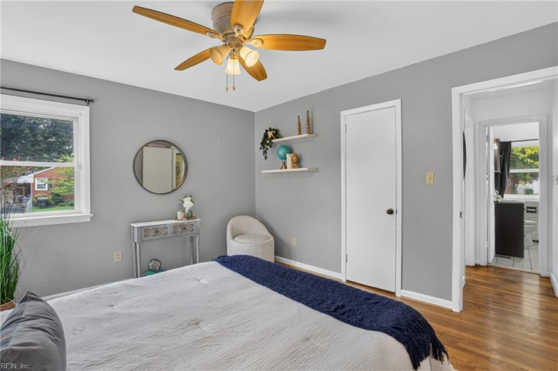 Photo 28 of 41 residential for sale in Hampton virginia