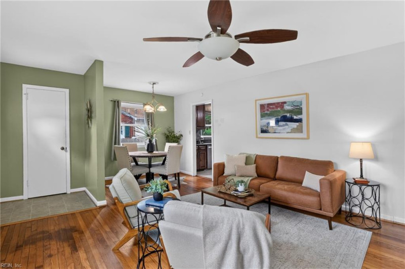 Photo 6 of 41 residential for sale in Hampton virginia