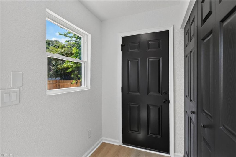 Photo 33 of 43 residential for sale in Norfolk virginia Photo 33 of 43 residential for sale in Norfolk virginia