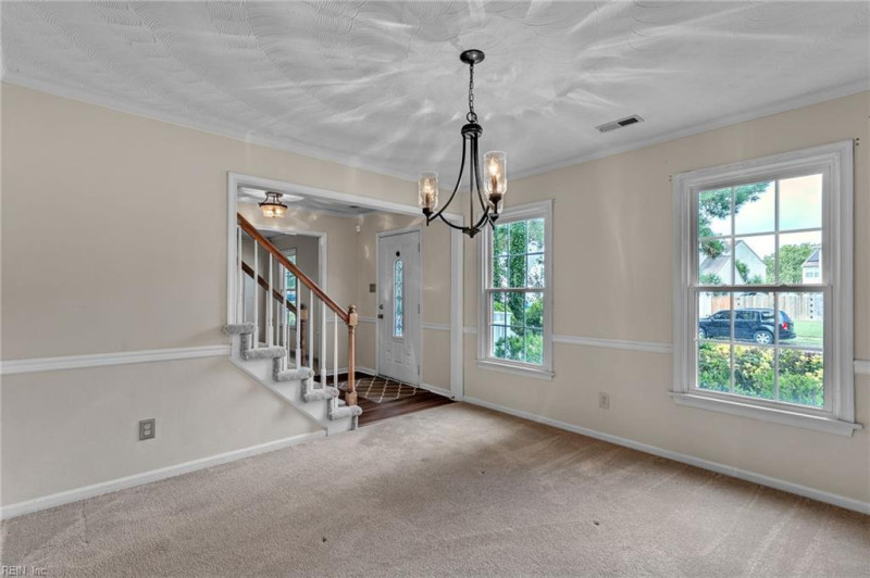 Photo 10 of 47 residential for sale in Virginia Beach virginia