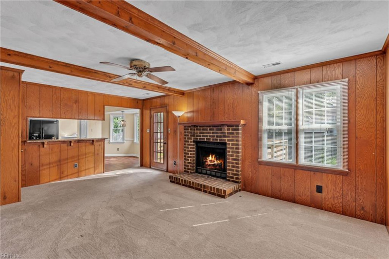 Photo 13 of 47 residential for sale in Virginia Beach virginia