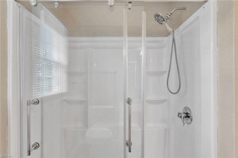 Photo 23 of 47 residential for sale in Virginia Beach virginia