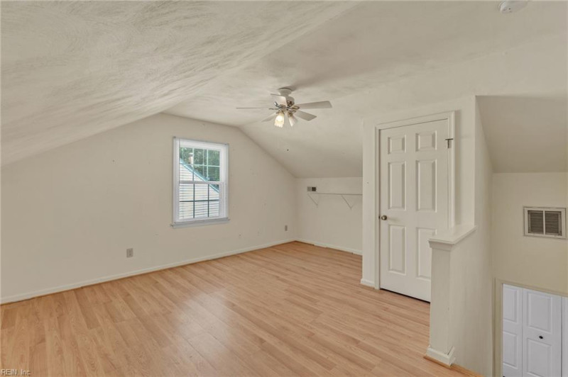 Photo 25 of 47 residential for sale in Virginia Beach virginia