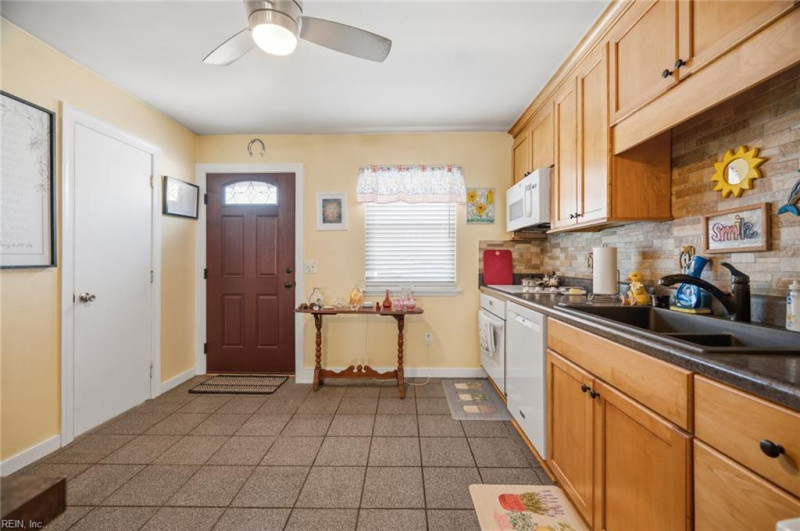Photo 5 of 13 residential for sale in Virginia Beach virginia Photo 5 of 13 residential for sale in Virginia Beach virginia