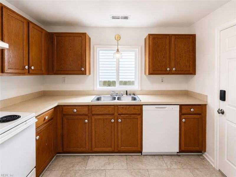 Photo 5 of 12 residential for sale in Norfolk virginia Photo 5 of 12 residential for sale in Norfolk virginia