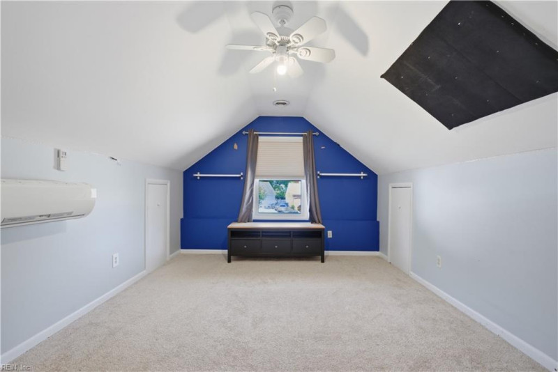 Photo 16 of 48 residential for sale in Virginia Beach virginia