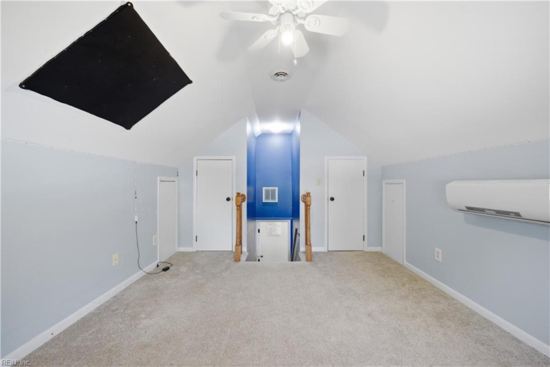 Photo 17 of 48 residential for sale in Virginia Beach virginia
