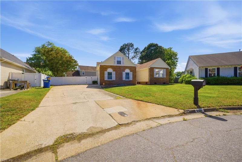 Photo 3 of 48 residential for sale in Virginia Beach virginia