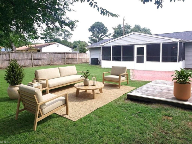 Photo 2 of 29 residential for sale in Virginia Beach virginia
