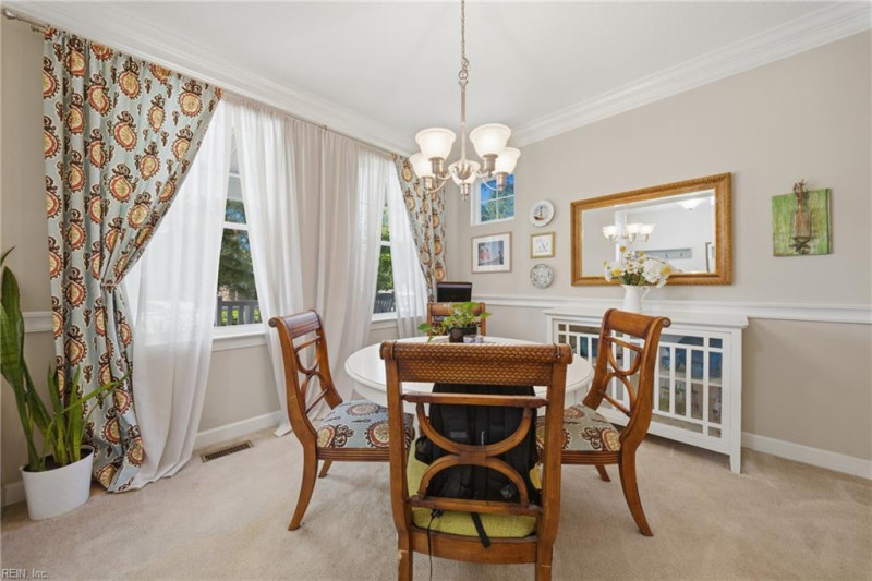 Photo 16 of 45 residential for sale in Chesapeake virginia