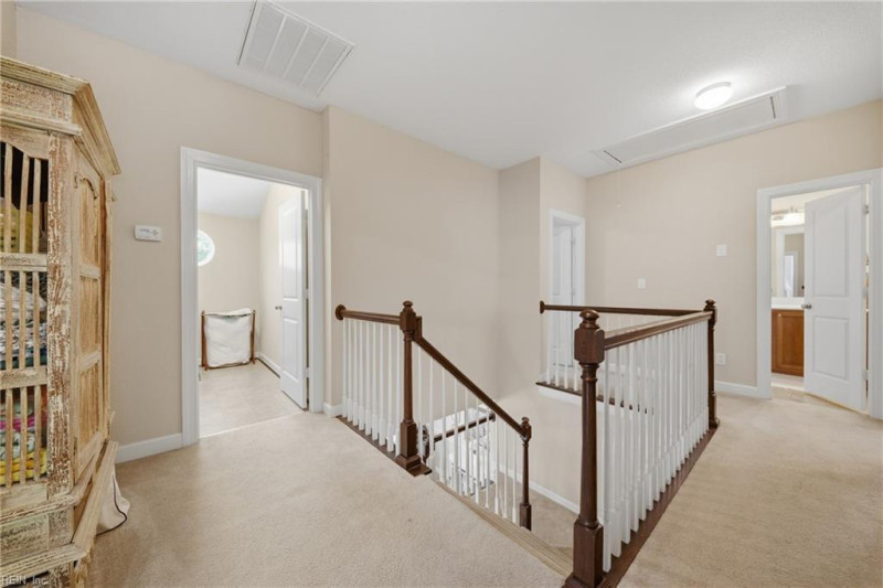 Photo 19 of 45 residential for sale in Chesapeake virginia