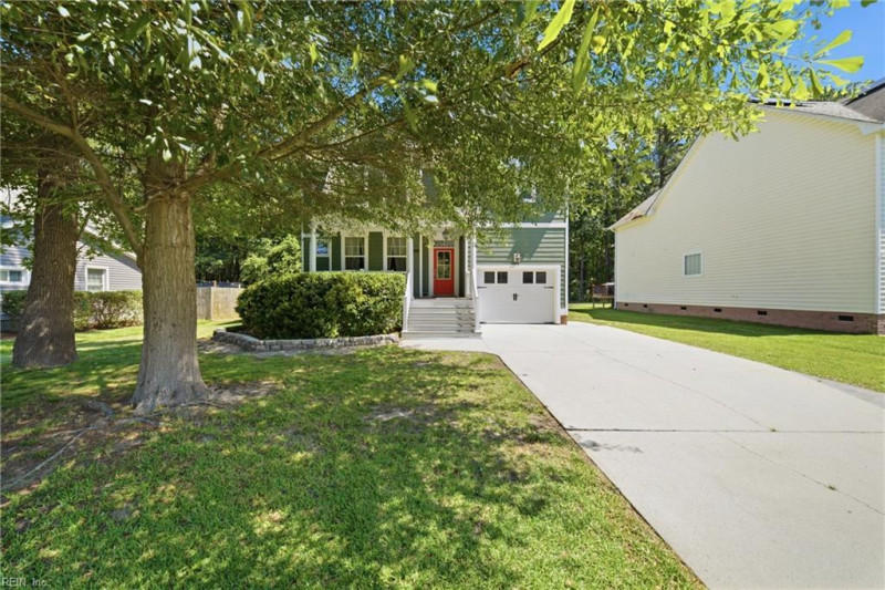 Photo 3 of 45 residential for sale in Chesapeake virginia