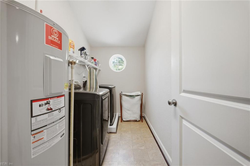 Photo 33 of 45 residential for sale in Chesapeake virginia
