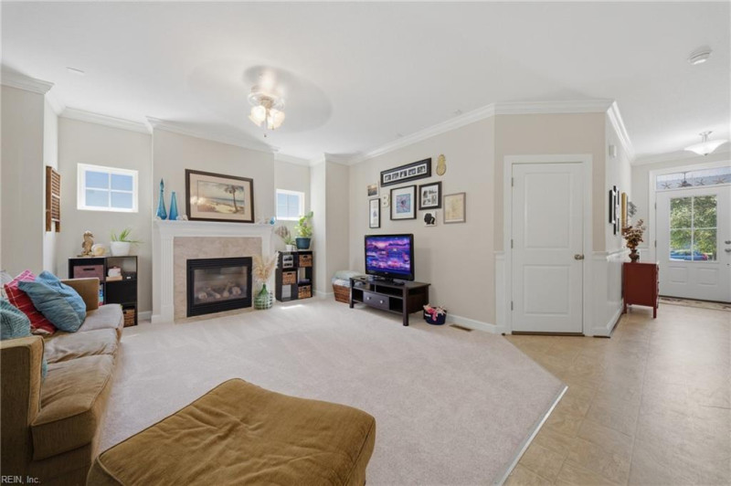 Photo 6 of 45 residential for sale in Chesapeake virginia