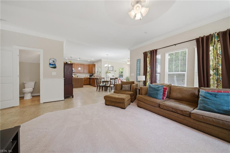 Photo 8 of 45 residential for sale in Chesapeake virginia