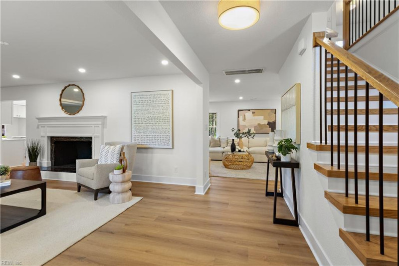 Photo 13 of 43 residential for sale in Virginia Beach virginia