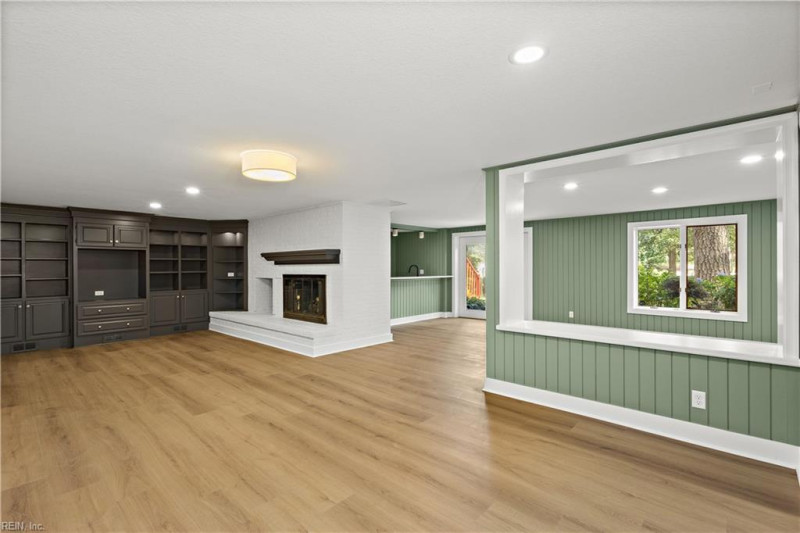 Photo 22 of 43 residential for sale in Virginia Beach virginia