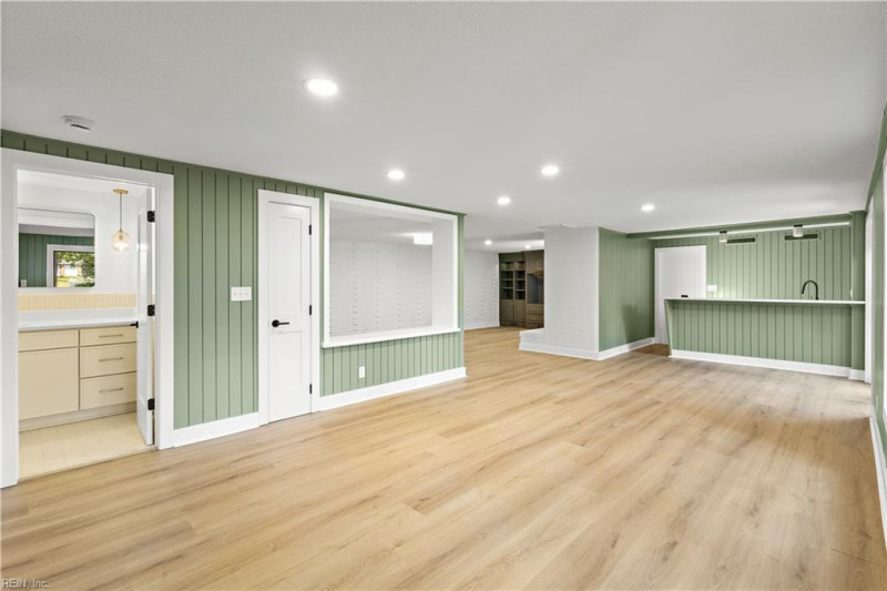 Photo 26 of 43 residential for sale in Virginia Beach virginia