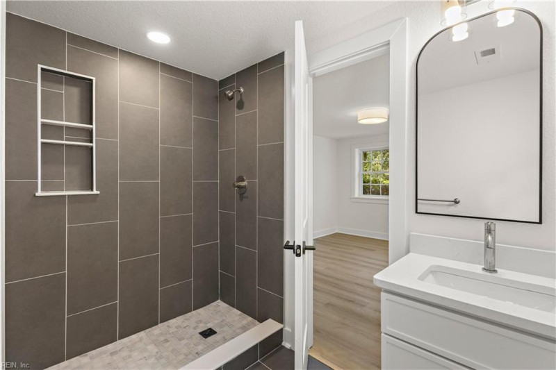Photo 29 of 43 residential for sale in Virginia Beach virginia