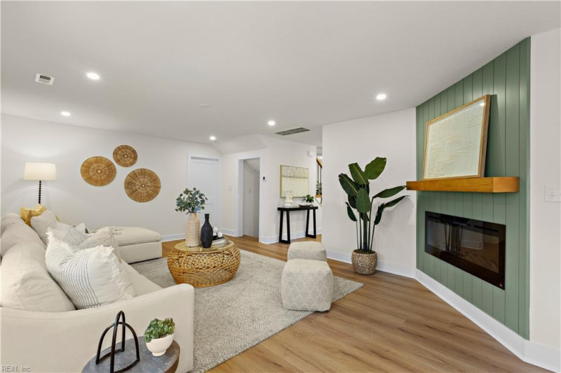 Photo 7 of 43 residential for sale in Virginia Beach virginia