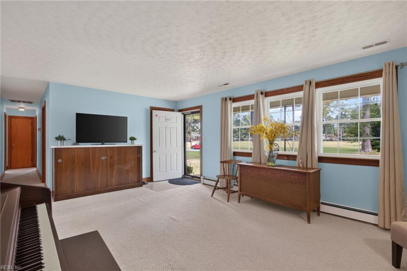 Photo 4 of 32 residential for sale in Norfolk virginia Photo 4 of 32 residential for sale in Norfolk virginia