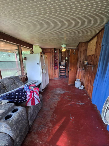 Photo 23 of 49 residential for sale in Isle of Wight County virginia