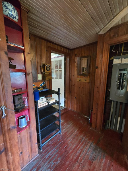 Photo 25 of 49 residential for sale in Isle of Wight County virginia