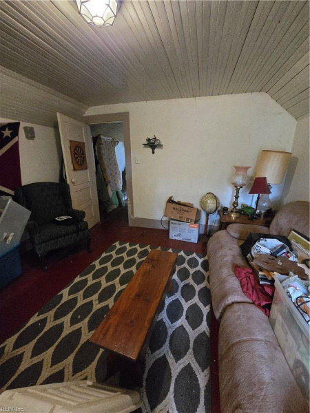 Photo 33 of 49 residential for sale in Isle of Wight County virginia