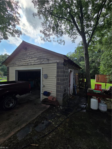 Photo 42 of 49 residential for sale in Isle of Wight County virginia