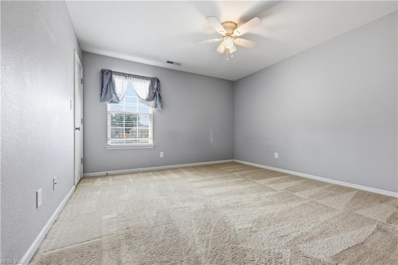 Photo 7 of 27 residential for sale in Norfolk virginia