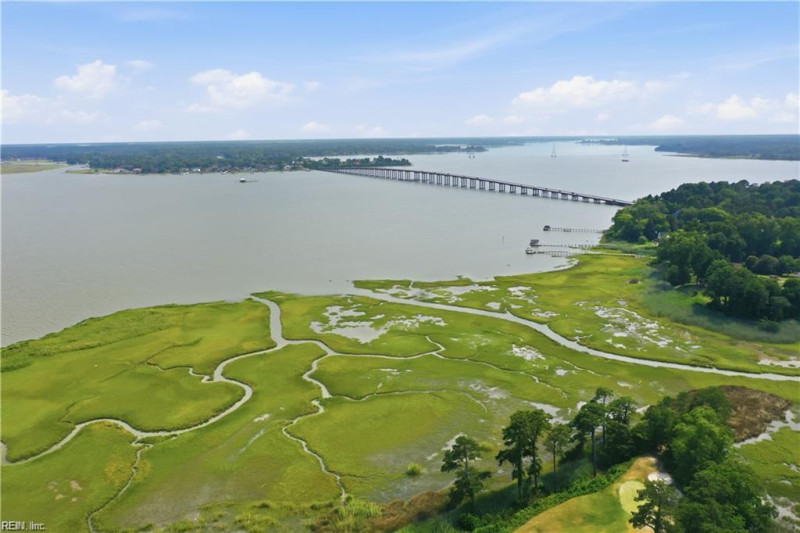Photo 9 of 10 residential for sale in Suffolk virginia