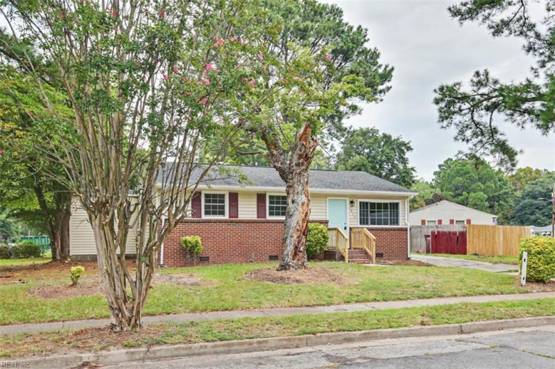 Photo 2 of 34 residential for sale in Chesapeake virginia Photo 2 of 34 residential for sale in Chesapeake virginia