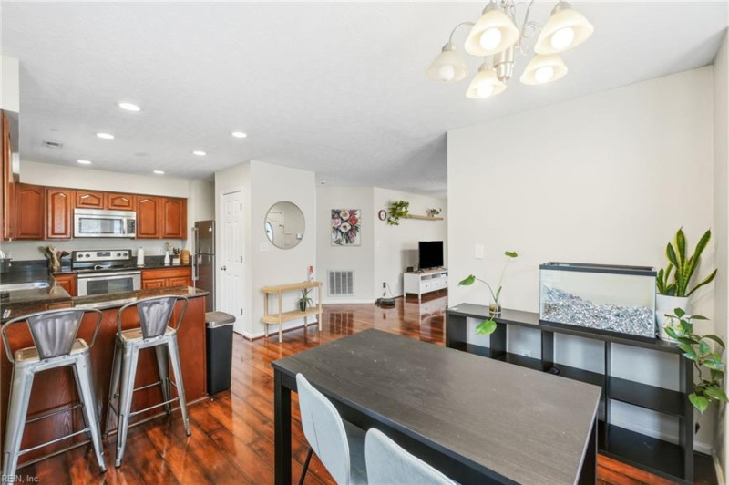 Photo 15 of 42 residential for sale in Norfolk virginia