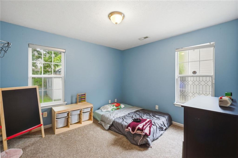 Photo 18 of 42 residential for sale in Norfolk virginia