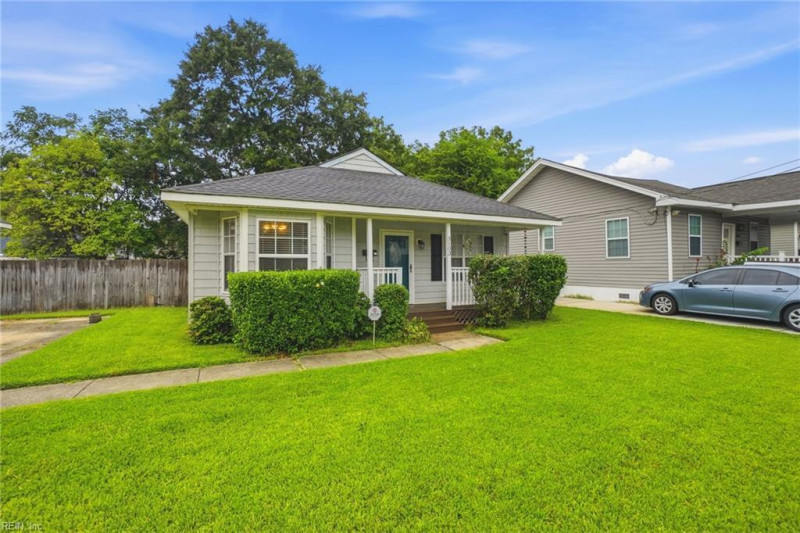 Photo 4 of 42 residential for sale in Norfolk virginia