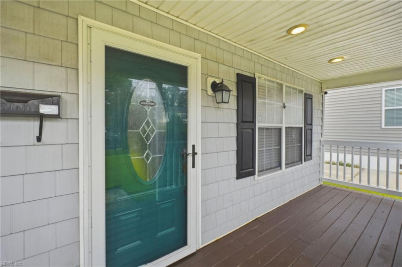 Photo 6 of 42 residential for sale in Norfolk virginia