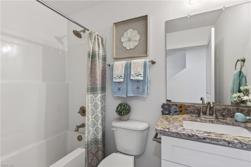 Photo 8 of 34 residential for sale in Virginia Beach virginia