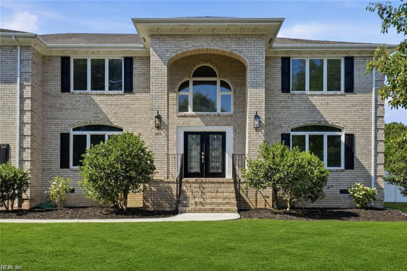 Photo 2 of 45 residential for sale in Virginia Beach virginia