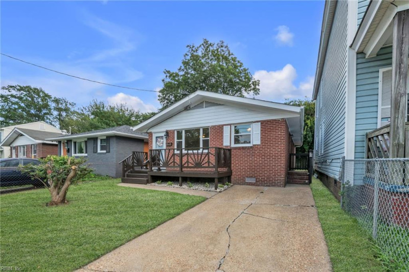 Photo 12 of 22 residential for sale in Newport News virginia